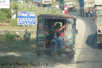 Verkehr 2
06.11.2012
Schlüsselwörter: Nepal Chitwan