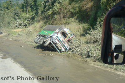Tata 3
06.11.2012
Der einzige Unfall, den wir in dem Urlaub gesehen habe
Schlüsselwörter: Nepal Pokhara