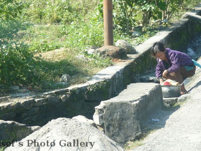 Waschen
06.11.2012
Schlüsselwörter: Nepal Pokhara