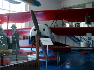 Fokker III
Ein Nacbau des Flugzeuges vun Baron von Richthofen
Schlüsselwörter: Technikmuseum Merseburg