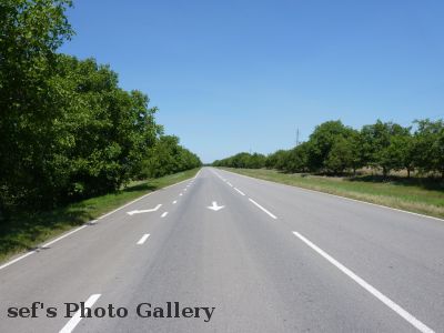Moldawien
16.07.
Fernstaße nach Süden
(Wir haben die Fahrt durch Transnistrien vermieden)
Schlüsselwörter: Moldawien Fahrt
