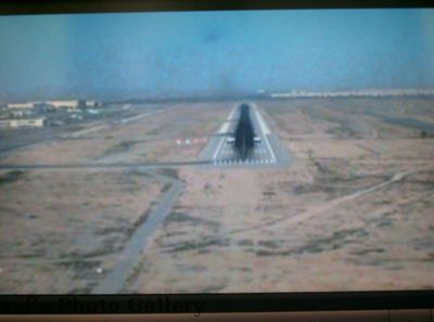 Landebahn 1
03.11.2012
Anflug auf die Landabahn in Mascat, Oman
Schlüsselwörter: Oman Mascat