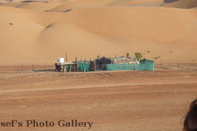 Beduinen
03.11.2012
Dort halten die Beduinen Ziegen und Kamele
Schlüsselwörter: Oman Wahiba Sands