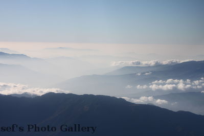 Himalaya 40
08.11.2012
Morgennebel in den Tälern
Schlüsselwörter: Nepal Himalaya
