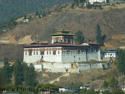 Dzong 1
09.11.2012
Dzong in Paro
Schlüsselwörter: Bhutan Paro