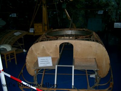 Luftkissenboot
Prototyp
Schlüsselwörter: Technikmuseum Merseburg