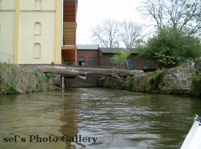 Eine Mühle an einem Seitenarm
Schlüsselwörter: Paddeln Leipzig